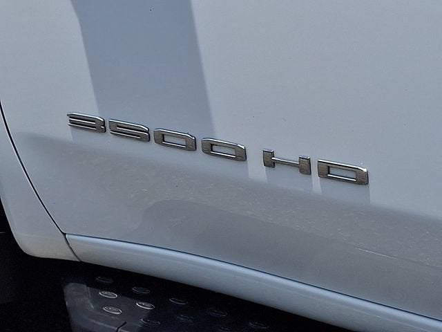 2023 GMC Sierra 3500 HD Chassis Cab Pro