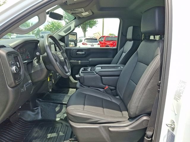 2023 GMC Sierra 3500 HD Chassis Cab Pro