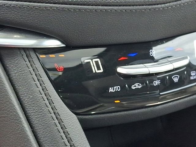 2024 Cadillac XT6 Luxury