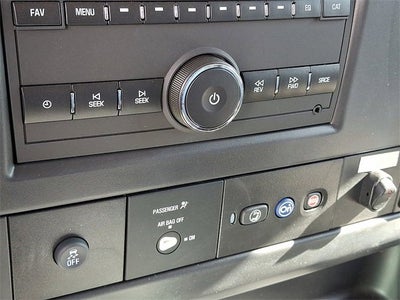 2024 Chevrolet Express Cutaway 3500 1WT