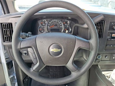 2024 Chevrolet Express Cutaway 3500 1WT