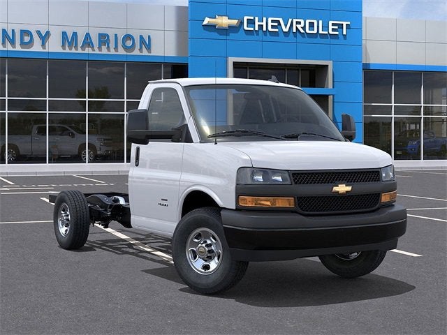 2026 Chevrolet Express Cutaway 3500 1WT