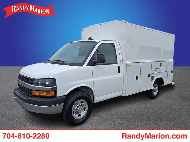 2025 Chevrolet Express Cutaway 3500 1WT