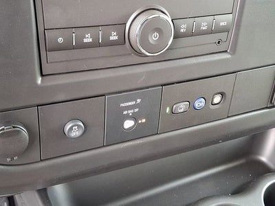 2025 Chevrolet Express Cutaway 3500 1WT