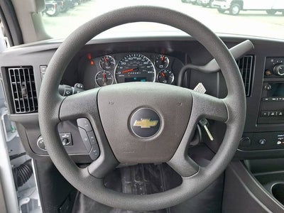2025 Chevrolet Express Cutaway 3500 1WT