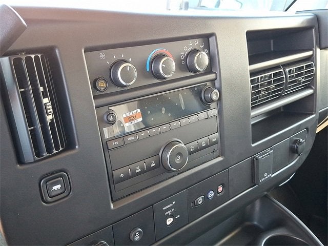 2026 Chevrolet Express Cutaway 3500 1WT