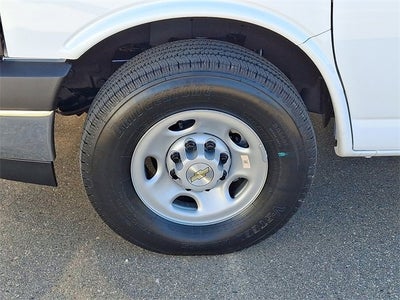 2026 Chevrolet Express Cutaway 3500 1WT