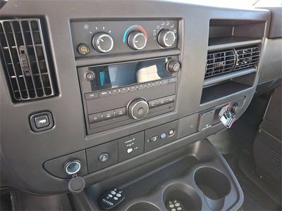 2025 Chevrolet Express Cutaway 3500 1WT