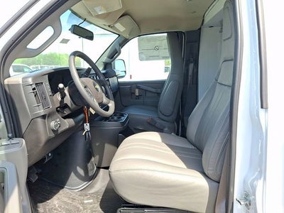 2026 Chevrolet Express Cutaway 3500 1WT