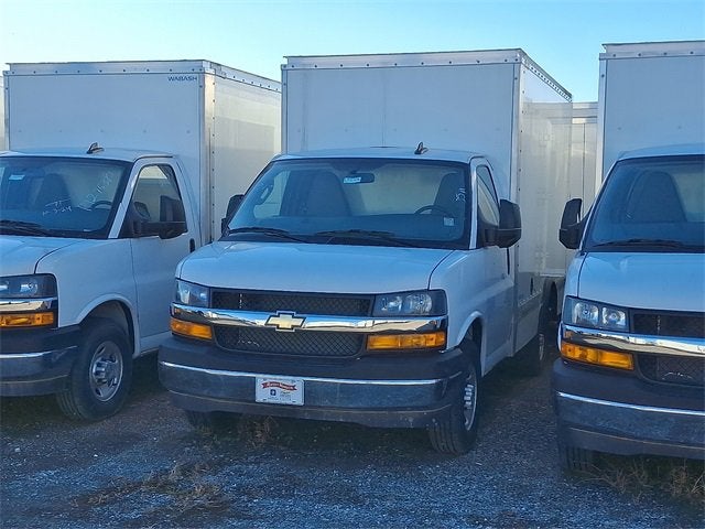 2024 Chevrolet Express Cutaway 3500 1WT