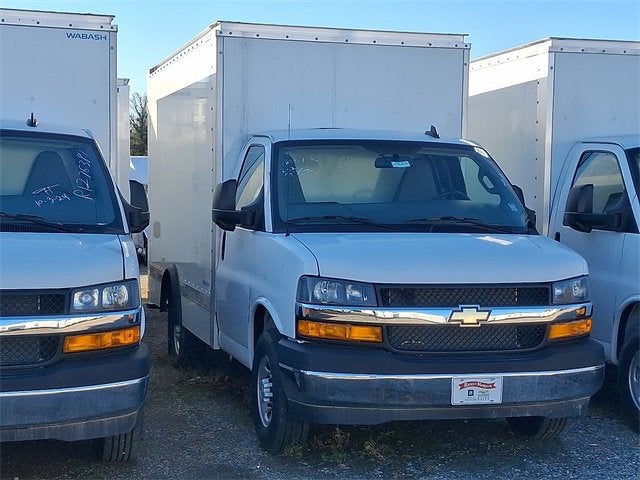 2024 Chevrolet Express Cutaway 3500 1WT