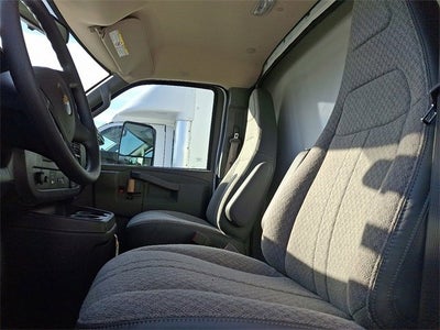 2024 Chevrolet Express Cutaway 3500 1WT