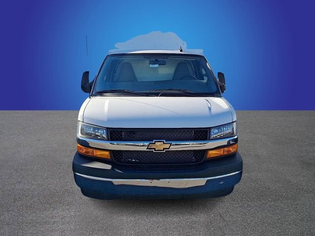 2024 Chevrolet Express Cutaway 3500 1WT
