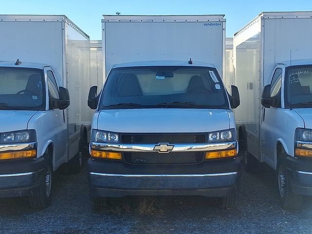2024 Chevrolet Express Cutaway 3500 1WT