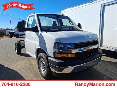 2025 Chevrolet Express Cutaway 3500 1WT
