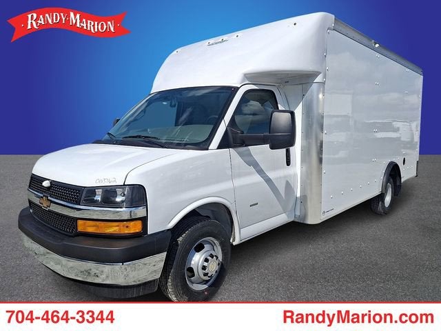 2026 Chevrolet Express Cutaway 3500 1WT