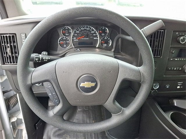2024 Chevrolet Express Cutaway 3500 1WT