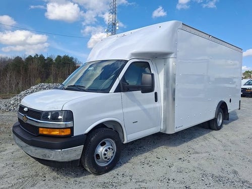 2026 Chevrolet Express Cutaway 3500 1WT