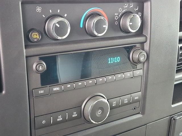 2025 Chevrolet Express Cutaway 3500 1WT