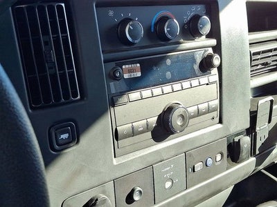 2025 Chevrolet Express Cutaway 3500 1WT