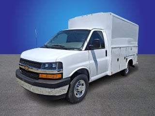 2026 Chevrolet Express Cutaway 3500 1WT