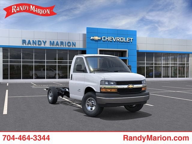 2026 Chevrolet Express Cutaway 3500 1WT