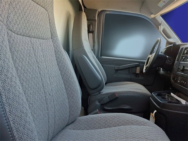 2024 Chevrolet Express Cutaway 3500 1WT