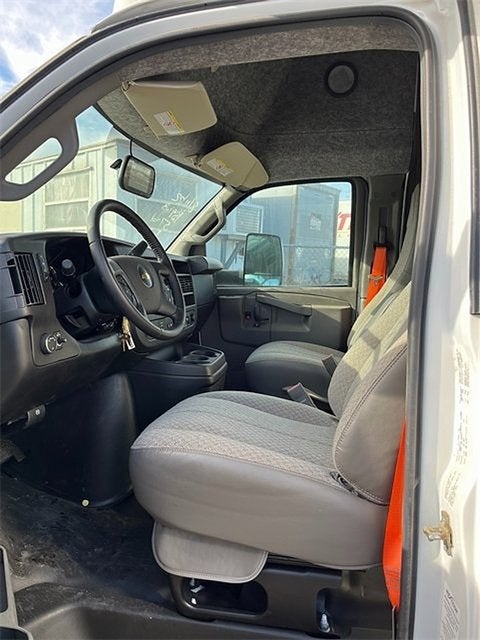 2023 Chevrolet Express Cutaway 3500 Work Van