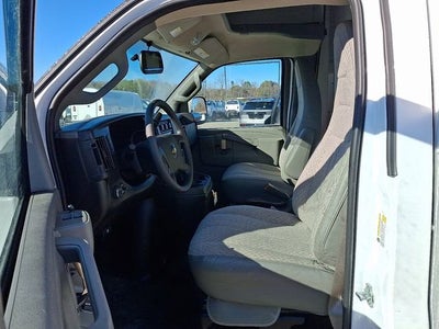 2026 Chevrolet Express Cutaway 3500 1WT