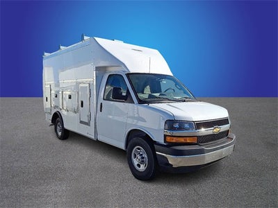 2025 Chevrolet Express Cutaway 3500 1WT