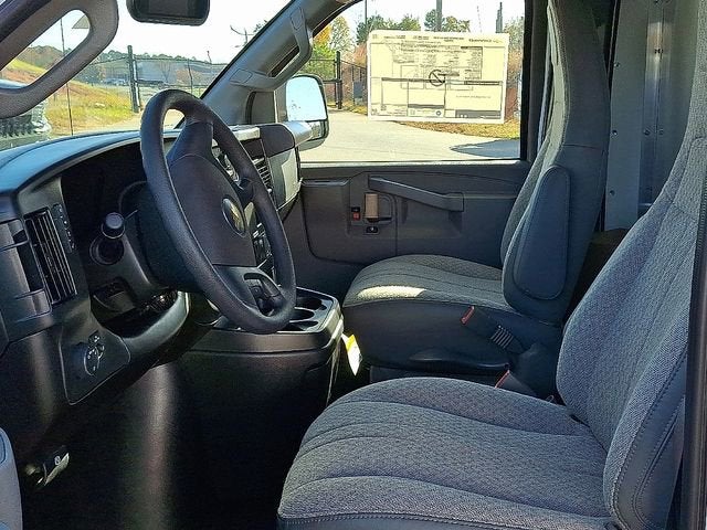 2026 Chevrolet Express Cutaway 3500 1WT