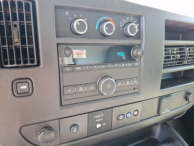 2025 Chevrolet Express Cutaway 3500 1WT