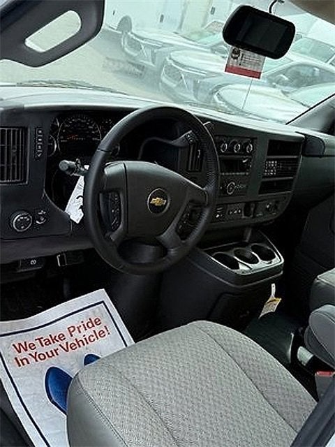 2022 Chevrolet Express Cutaway 3500 Base