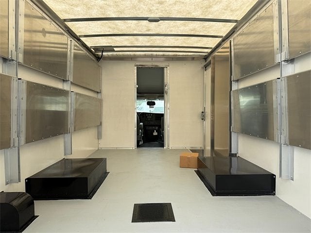 2023 Chevrolet Express Cutaway 3500 Work Van