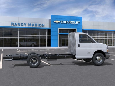 2026 Chevrolet Express Cutaway 3500 1WT