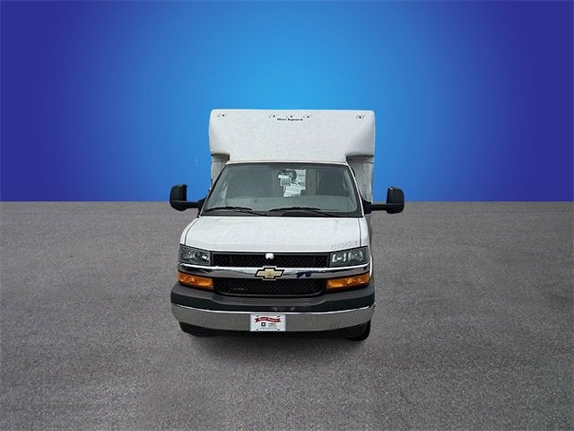 2023 Chevrolet Express Cutaway 3500 1WT