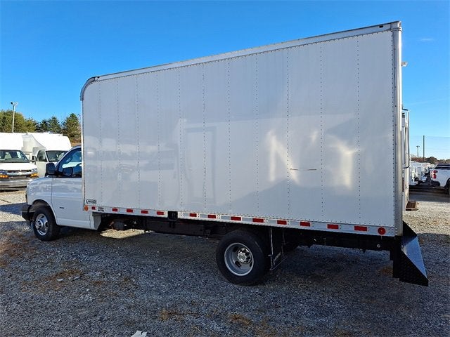 2023 Chevrolet Express Cutaway 3500 1WT