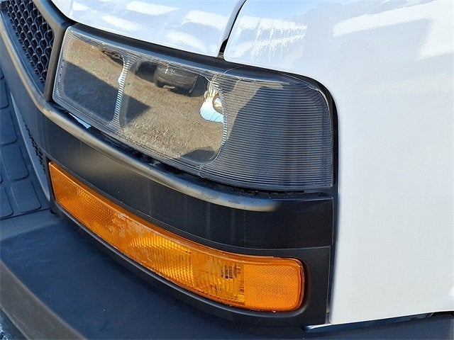 2023 Chevrolet Express Cutaway 3500 1WT