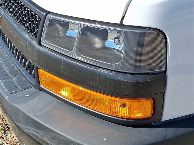 2023 Chevrolet Express Cutaway 3500 1WT