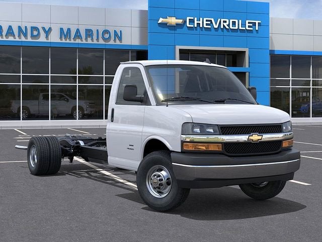 2025 Chevrolet Express Cutaway 3500 1WT