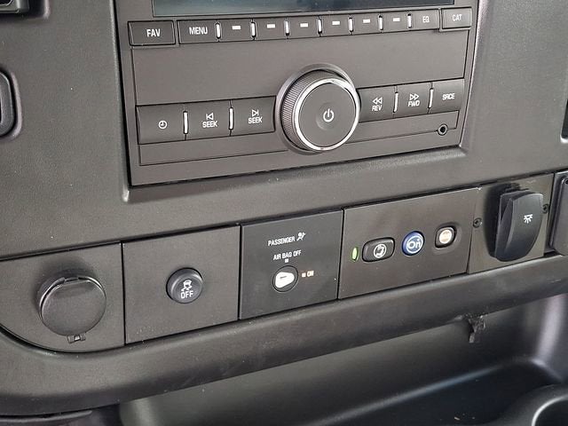 2026 Chevrolet Express Cutaway 3500 1WT