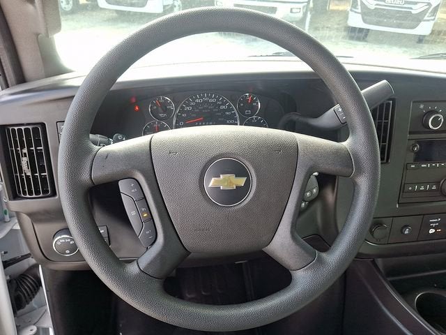 2026 Chevrolet Express Cutaway 3500 1WT