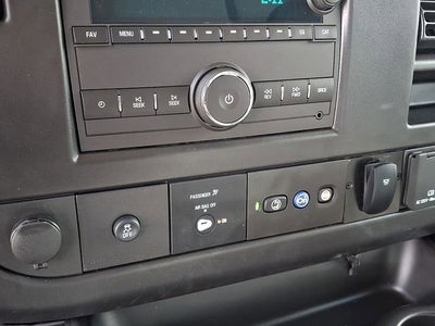 2026 Chevrolet Express Cutaway 3500 1WT