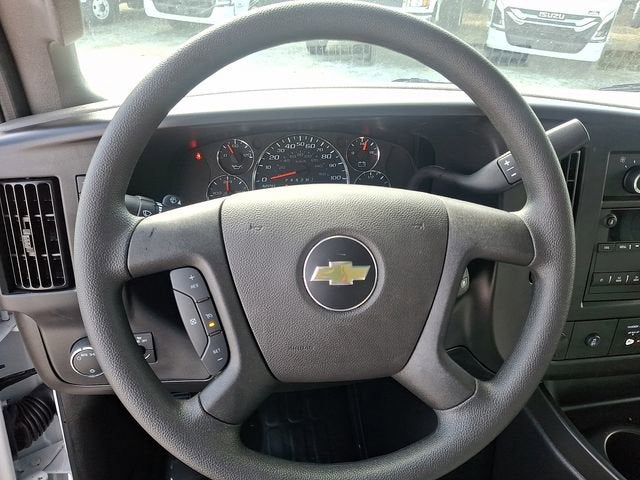 2026 Chevrolet Express Cutaway 3500 1WT