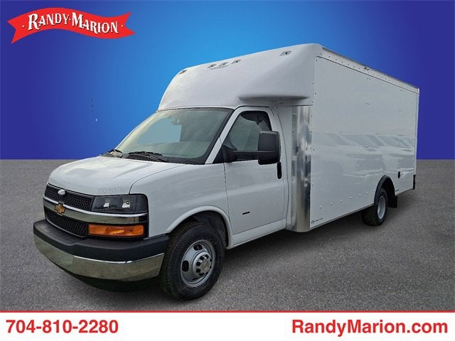 2026 Chevrolet Express Cutaway 3500 1WT