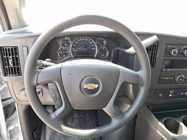 2023 Chevrolet Express Cutaway 3500 1WT