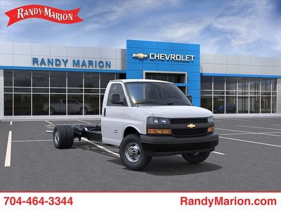 2026 Chevrolet Express Cutaway 3500 1WT