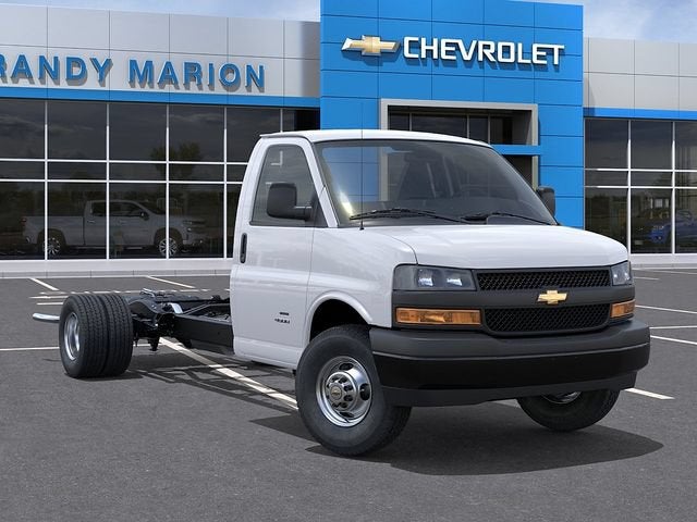 2026 Chevrolet Express Cutaway 3500 1WT