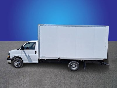 2025 Chevrolet Express Cutaway 3500 1WT