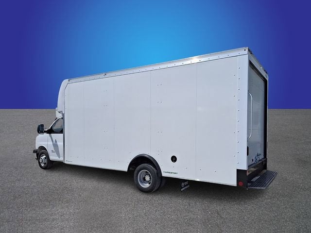 2024 Chevrolet Express Cutaway 4500 2WT